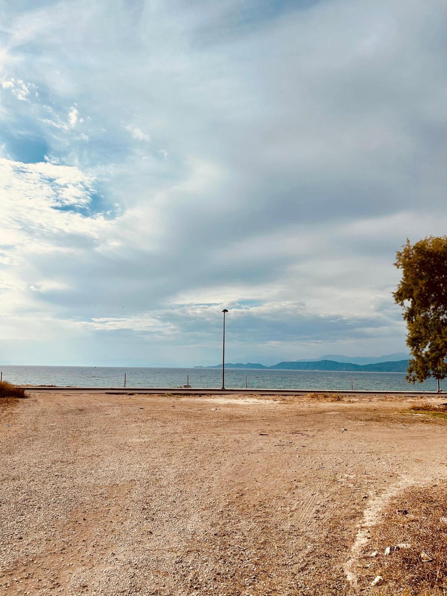 Marina'S Seacret Apartment Corinth Dış mekan fotoğraf
